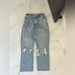 Abercrombie 90’s straight ultra high rise jean